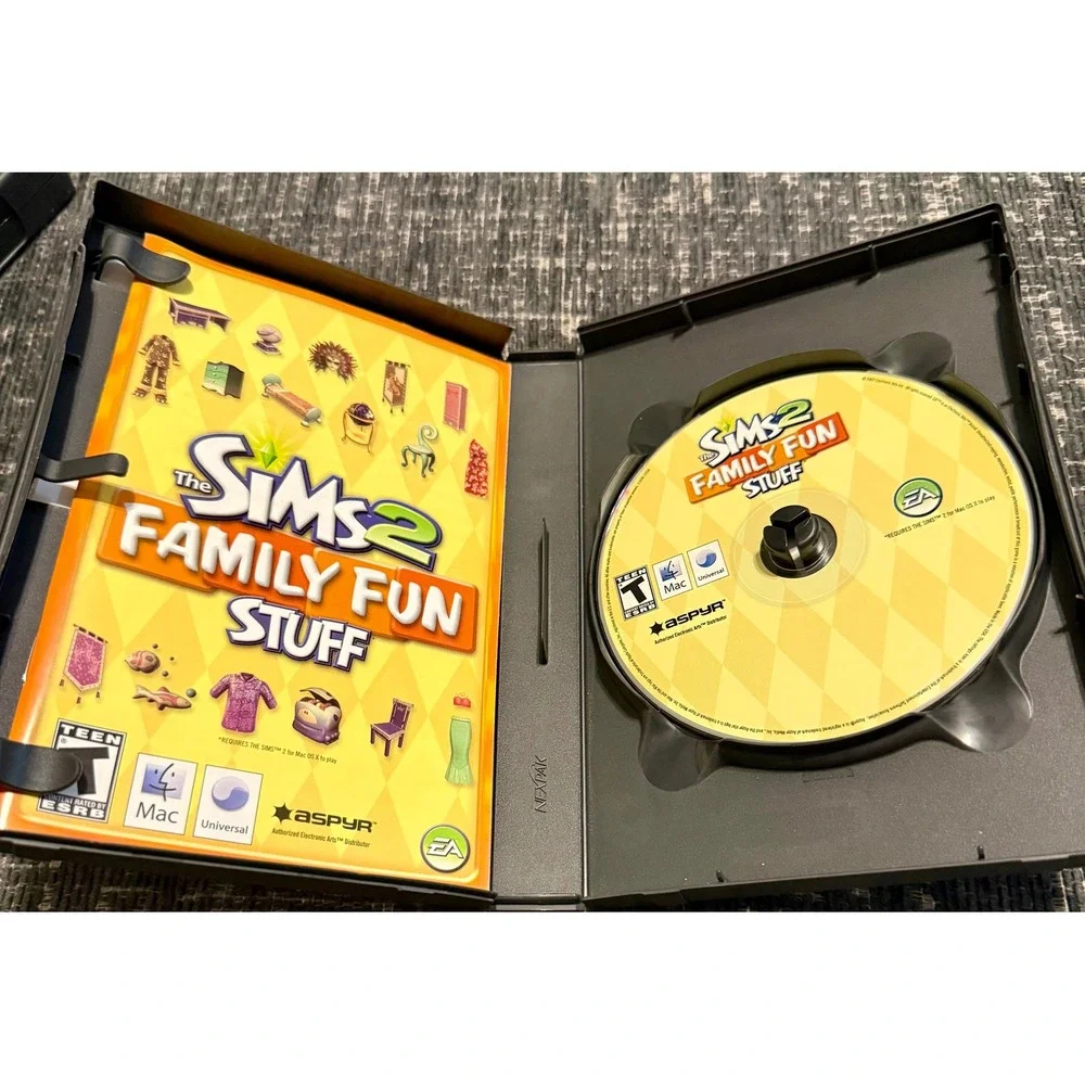 The Sims 2 Family Fun Stuff Mac OS X Expansion Pack CD-ROM 2007